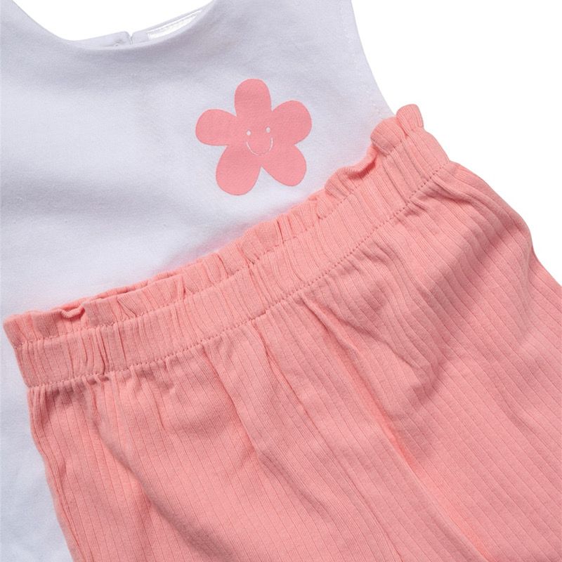 Crepe Shorts Outfit