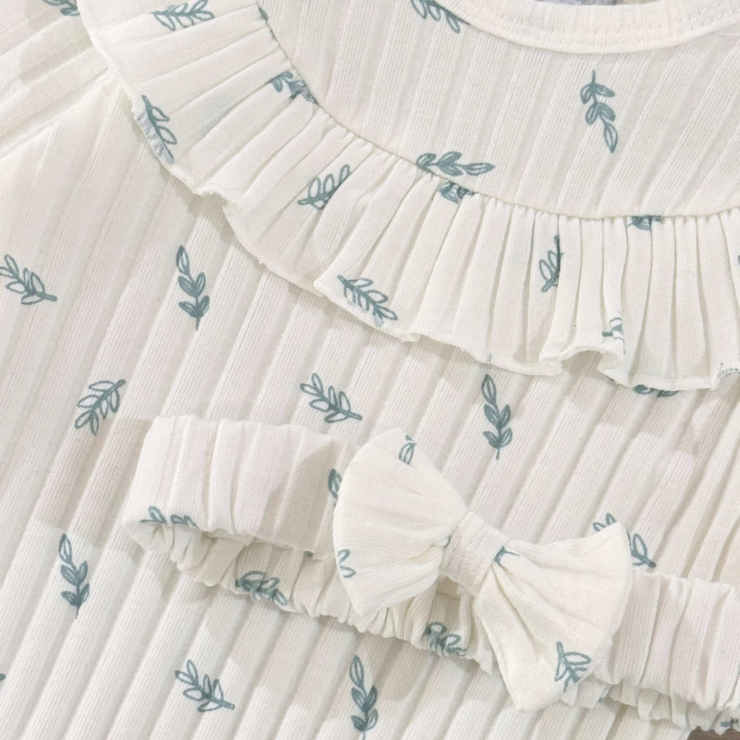 Leaf Ribbed Set