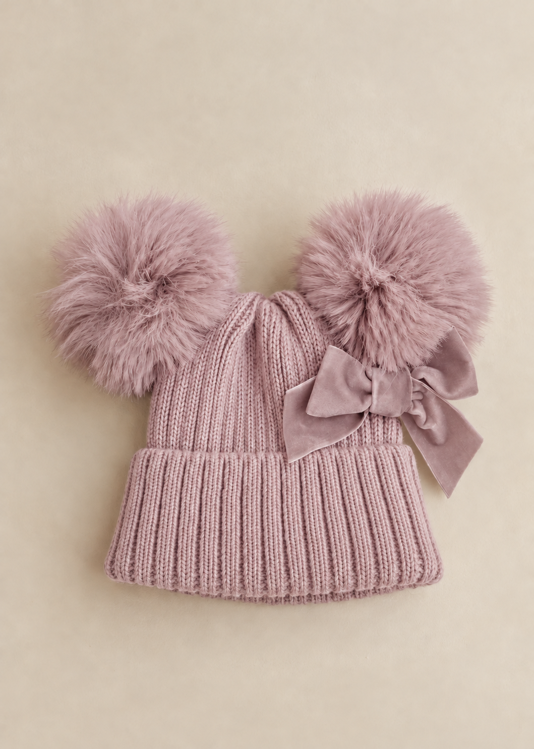 Pom Pom Bow Hat