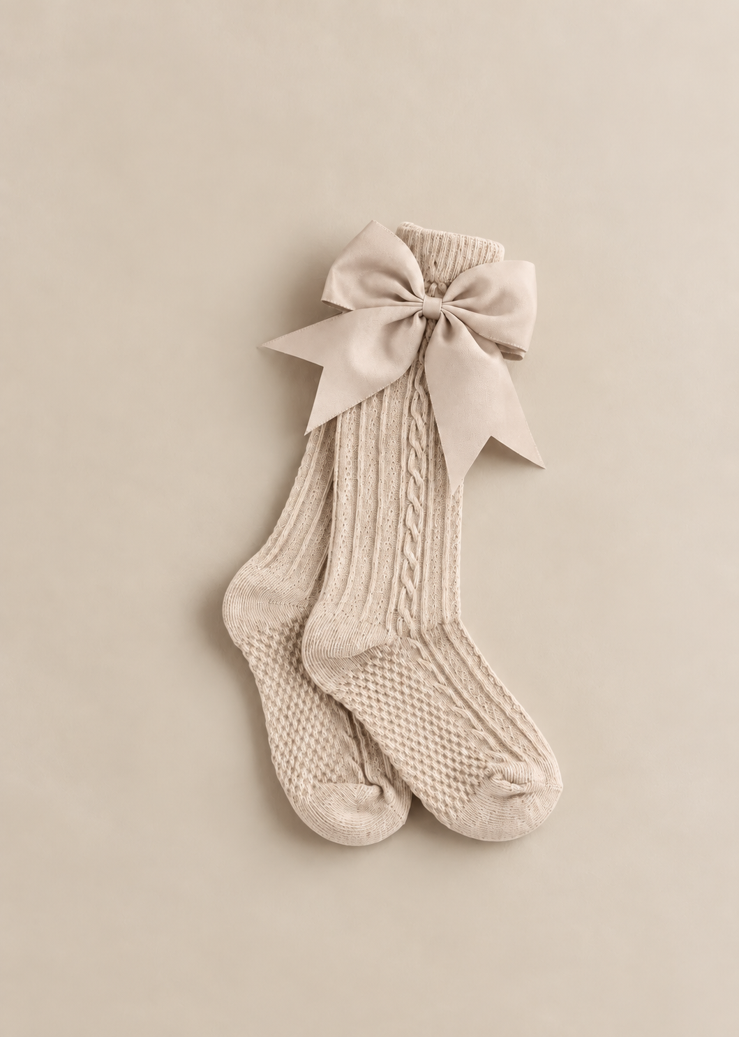 Elegance Cable Knee High Socks With Bow
