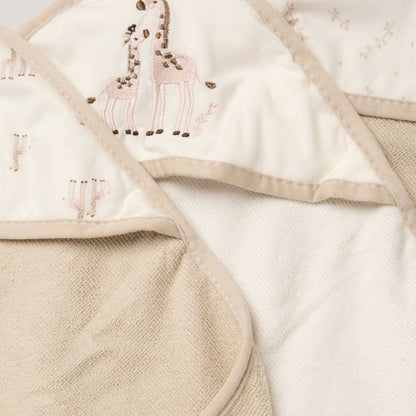 Giraffes Hooded Towels & Washcloths Set
